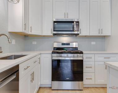 1746 N California Avenue - Photo Thumbnail 5