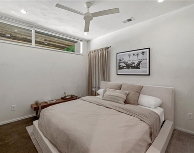 715 Ralph Mcgill Boulevard Ne - Photo Thumbnail 4
