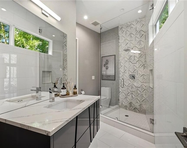 715 Ralph Mcgill Boulevard Ne - Photo Thumbnail 35