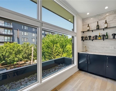 715 Ralph Mcgill Boulevard Ne - Photo Thumbnail 22