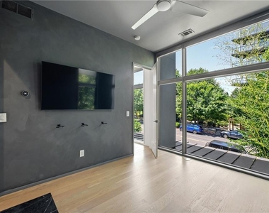 715 Ralph Mcgill Boulevard Ne - Photo Thumbnail 33