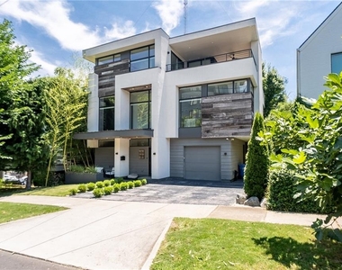 715 Ralph Mcgill Boulevard Ne - Photo Thumbnail 39