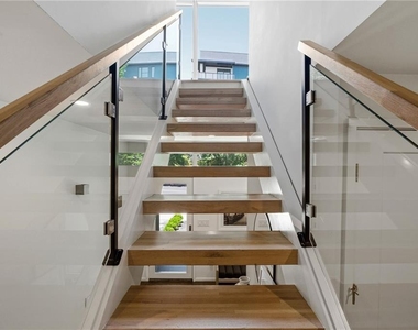 715 Ralph Mcgill Boulevard Ne - Photo Thumbnail 9