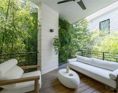 715 Ralph Mcgill Boulevard Ne - Photo Thumbnail 23