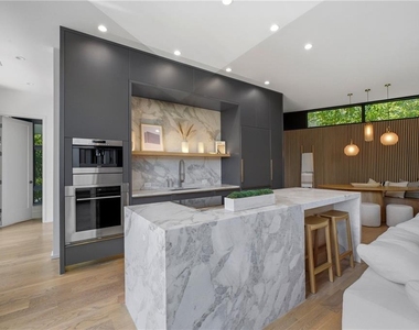 715 Ralph Mcgill Boulevard Ne - Photo Thumbnail 12