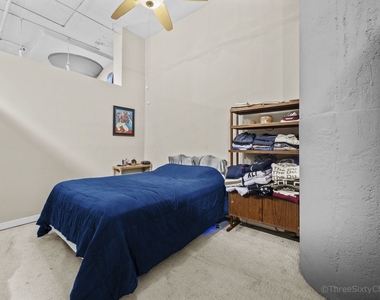 547 S Clark Street - Photo Thumbnail 6