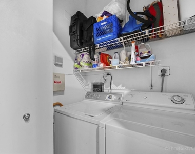 547 S Clark Street - Photo Thumbnail 9