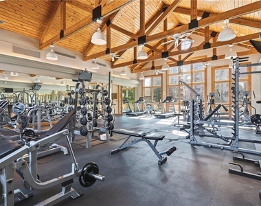 2870 Pharr Court South Nw - Photo Thumbnail 17