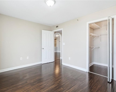 2870 Pharr Court South Nw - Photo Thumbnail 10