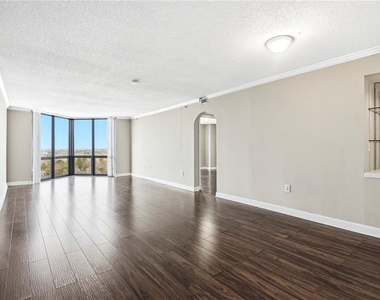 2870 Pharr Court South Nw - Photo Thumbnail 2