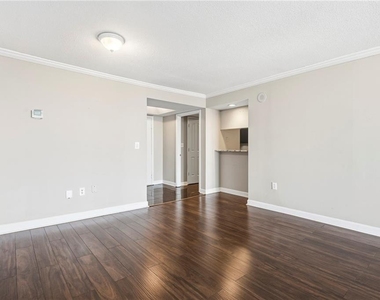 2870 Pharr Court South Nw - Photo Thumbnail 4