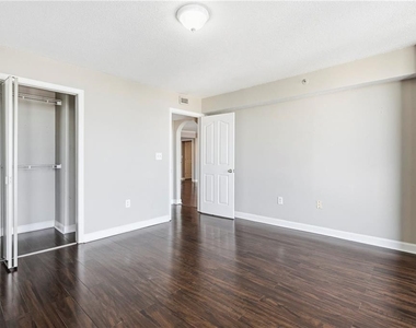 2870 Pharr Court South Nw - Photo Thumbnail 13