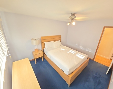 2041 E Gaisor Drive - Photo Thumbnail 16