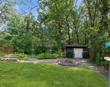 2041 E Gaisor Drive - Photo Thumbnail 5