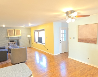 2041 E Gaisor Drive - Photo Thumbnail 10