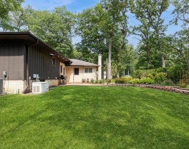 2041 E Gaisor Drive - Photo Thumbnail 3