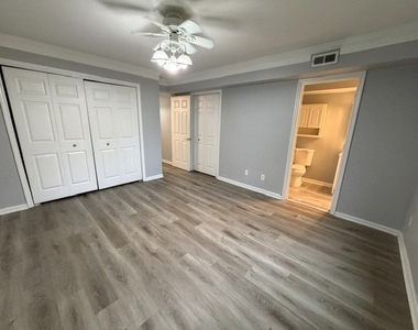 1985 Tall Oaks Drive - Photo Thumbnail 9