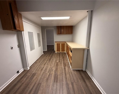 4960 Cold Springs Drive Nw - Photo Thumbnail 7