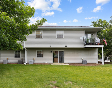 557 E Shag Bark Lane - Photo Thumbnail 15