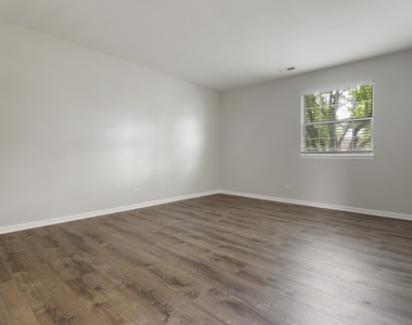 557 E Shag Bark Lane - Photo Thumbnail 12