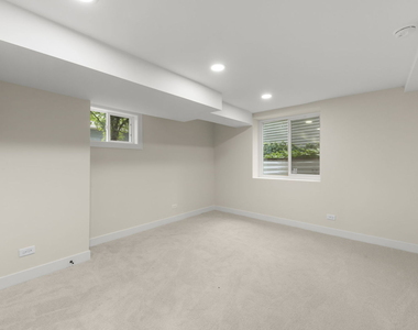 285 Hill Avenue - Photo Thumbnail 13