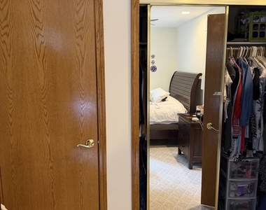 1354 W George Street - Photo Thumbnail 5