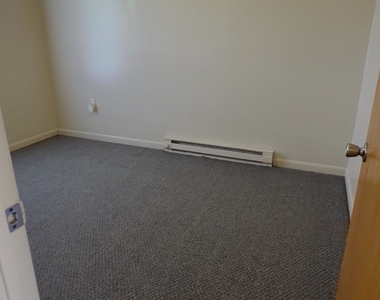 25709 W Bridge Street - Photo Thumbnail 5