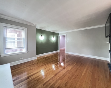 5350 W Crystal Street - Photo Thumbnail 3