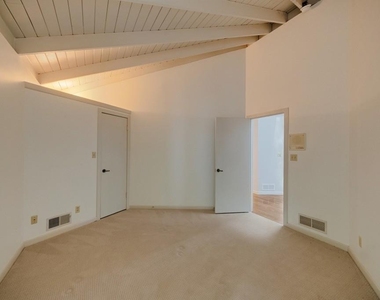 130 Huntcliff Point Ne - Photo Thumbnail 28