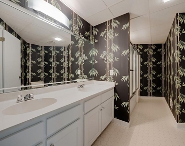 130 Huntcliff Point Ne - Photo Thumbnail 47