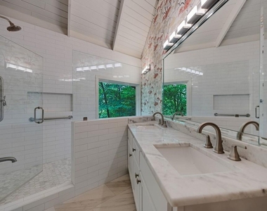 130 Huntcliff Point Ne - Photo Thumbnail 25