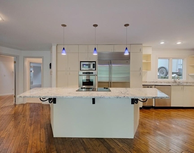 130 Huntcliff Point Ne - Photo Thumbnail 13