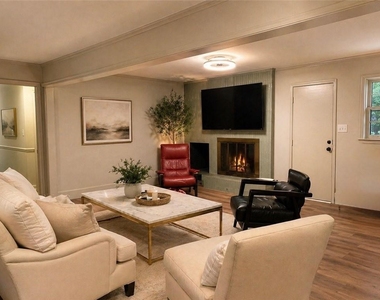 640 Smithstone Road Se - Photo Thumbnail 4