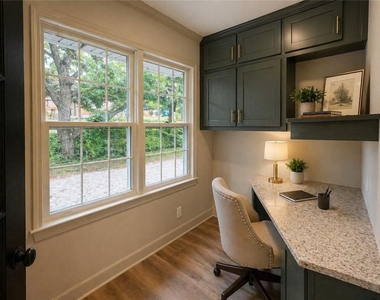 640 Smithstone Road Se - Photo Thumbnail 15