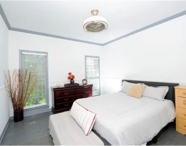 195 Creekside Park Drive - Photo Thumbnail 16