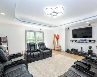 195 Creekside Park Drive - Photo Thumbnail 20