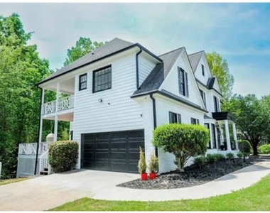195 Creekside Park Drive - Photo Thumbnail 2