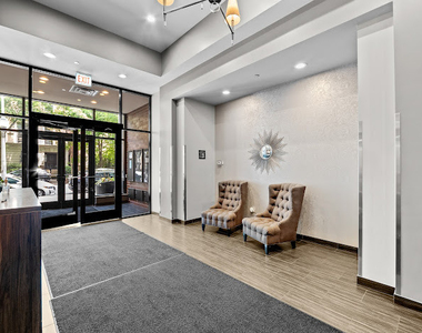 451 W Huron Street - Photo Thumbnail 1