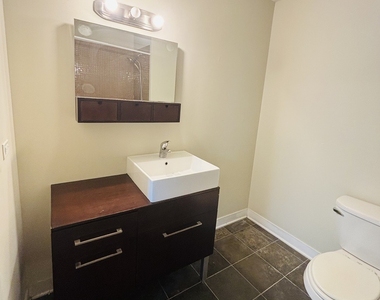660 W Wayman Street - Photo Thumbnail 12