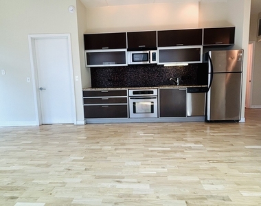 660 W Wayman Street - Photo Thumbnail 5