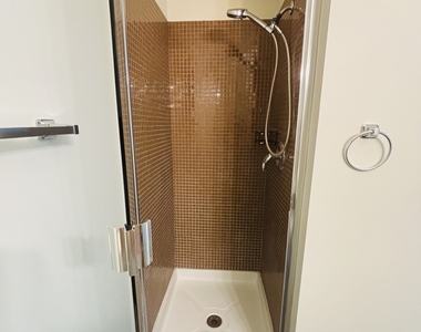660 W Wayman Street - Photo Thumbnail 17