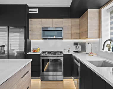 5155 Madison Street - Photo Thumbnail 14