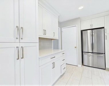 40 S Maywood Road - Photo Thumbnail 7