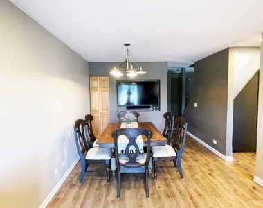 2508 Yarrow Lane - Photo Thumbnail 7