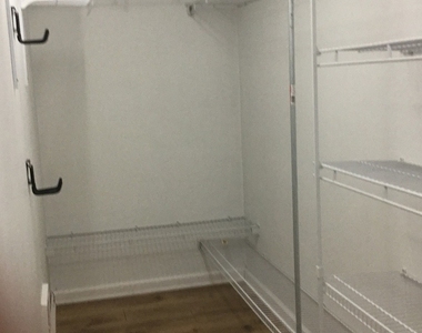 2508 Yarrow Lane - Photo Thumbnail 14