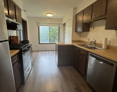 871 Cross Creek Court - Photo Thumbnail 13