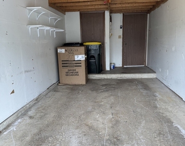 871 Cross Creek Court - Photo Thumbnail 33