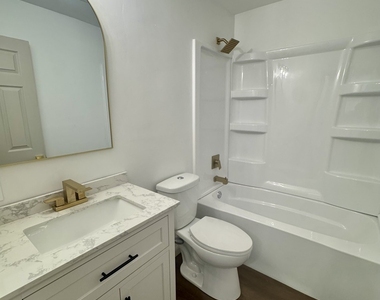 2518 13th Street - Photo Thumbnail 4
