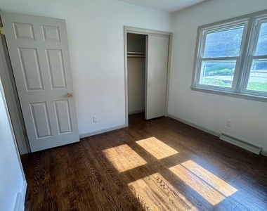 2518 13th Street - Photo Thumbnail 3