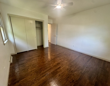 2518 13th Street - Photo Thumbnail 6